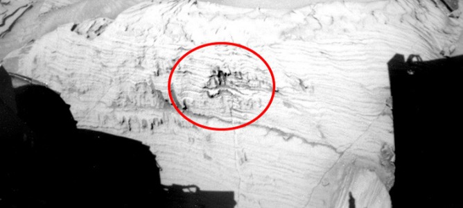 Un ‘hombre que corre’ aparece en una foto marciana de la NASA