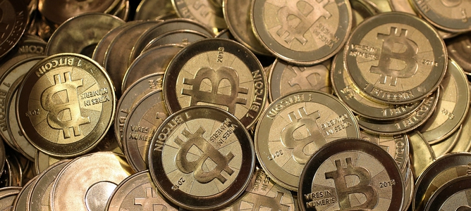 Bitcoin a pocos pasos de perder los USD $33.000