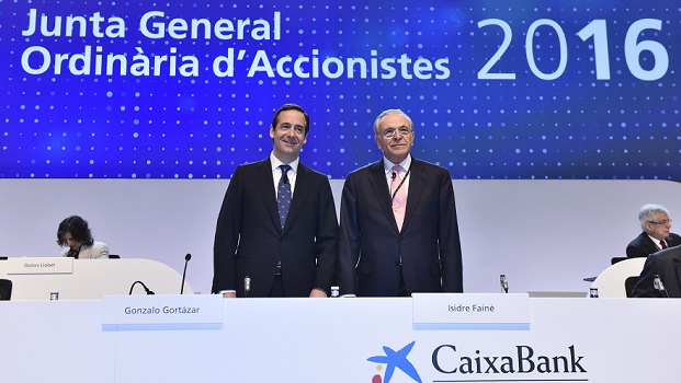 La Junta de CaixaBank aprueba la gestión y los resultados de 2015