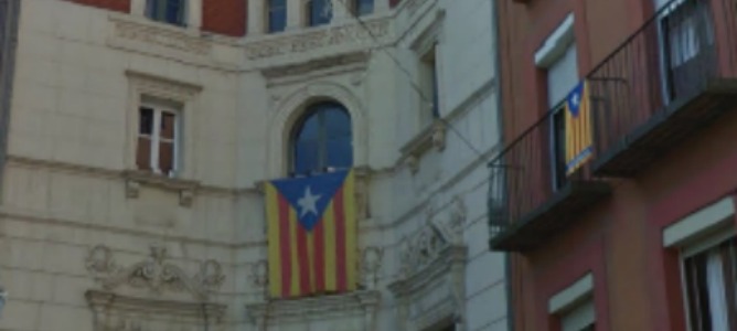 La alcaldesa ‘cupera’ de Berga, investigada por mantener la estelada
