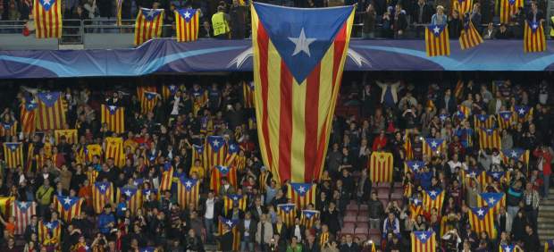 El Barça se confunde: llevar esteladas no es una fiesta del fútbol y del deporte