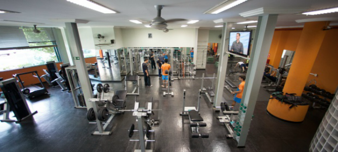 Cifuentes crea 3.000 plazas gratis de gimnasio solo para las mujeres