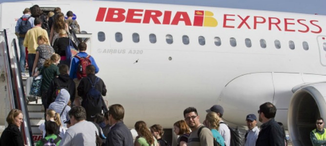 Huelga Iberia Express: 24 vuelos cancelados para los tres primeros días