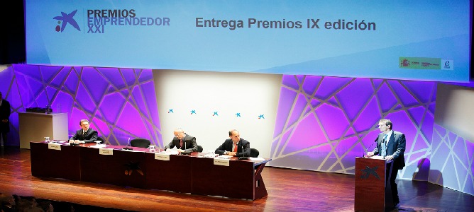 «la Caixa» convoca la 10ª edición de los Premios EmprendedorXXI