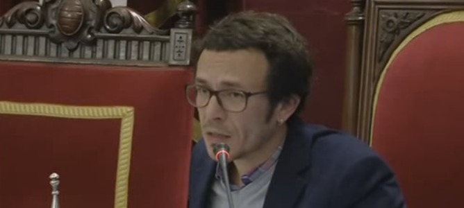 La discusión de un representante del PSOE y un soberbio ‘kichi’ se hace viral
