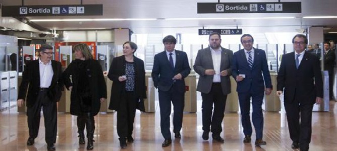 Averiada la línea 9 de metro de Barcelona 11 días después de su apertura