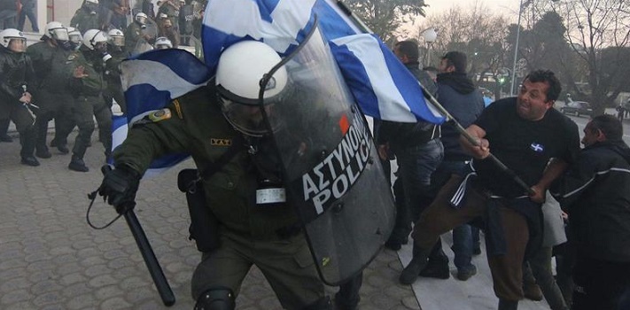 Grecia se levanta en huelga contra las promesas incumplidas de Tsipras