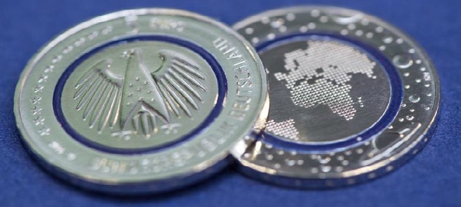 Alemania pone en circulación una moneda de cinco euros