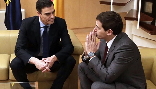 Sánchez y Rivera acercan posturas para un pacto que Rajoy nunca apoyará