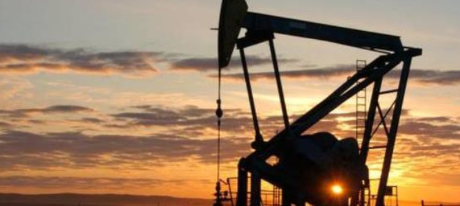 El petróleo supera los 50 dólares por primera vez en siete meses