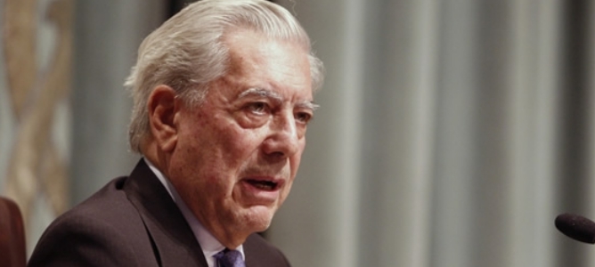 Una cuenta falsa de Alfaguara anuncia la ‘muerte’ de Vargas Llosa en Twitter