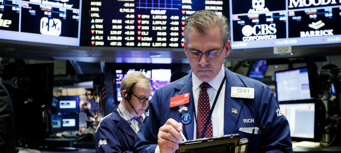 ¿Por que Wall Street ha vivido el mejor ciclo alcista desde 2008 y el Ibex 35 uno de los peores?