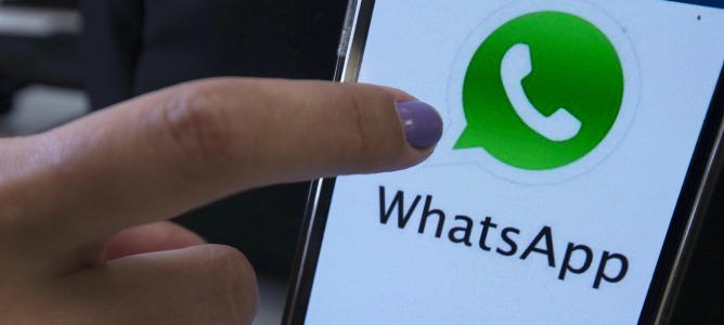 El CNI advierte de los riesgos de Whatsapp
