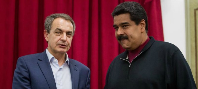 Zapatero llega a Caracas para echar un cable a Maduro