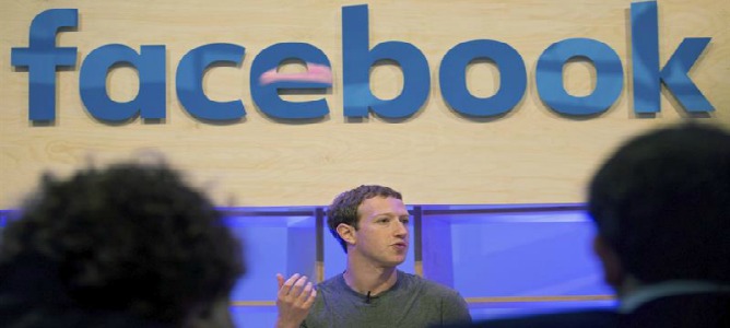 Los usuarios de Facebook publican menos sobre su vida personal