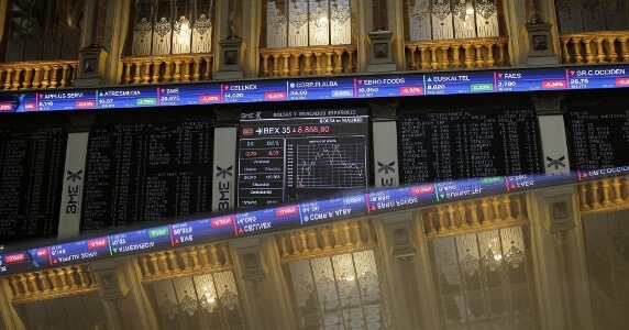 El IBEX 35 recupera los 8.300 puntos con Wall Street en máximos históricos