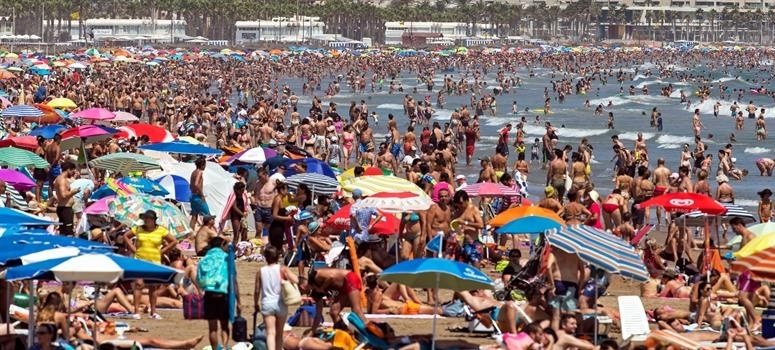 España, país de sol y playa: uno de cada cuatro empleos lo crea el turismo