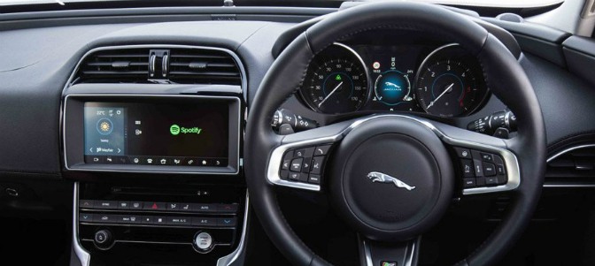 Jaguar Land Rover incluirá Spotify en su vehículos