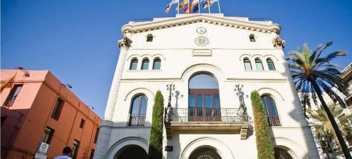 El Ayuntamiento de Badalona tendrá que cerrar el 12-O