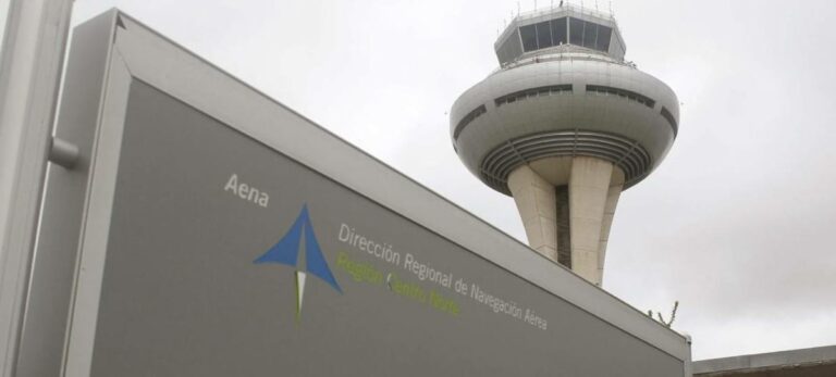 Aena una torre de control controladores