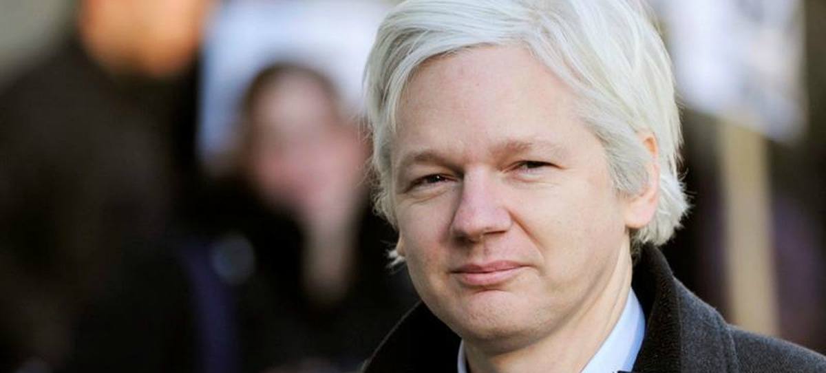 Assange ofrece 20.000 euros a quien revele información secreta de España