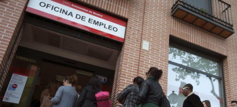 Paro, deuda y déficit