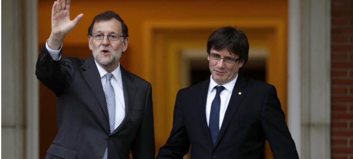 Puigdemont acusa a Rajoy de plagiar a la Falange
