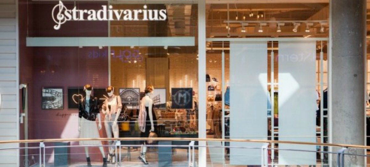 Stradivarius lanza su primera línea de moda masculina