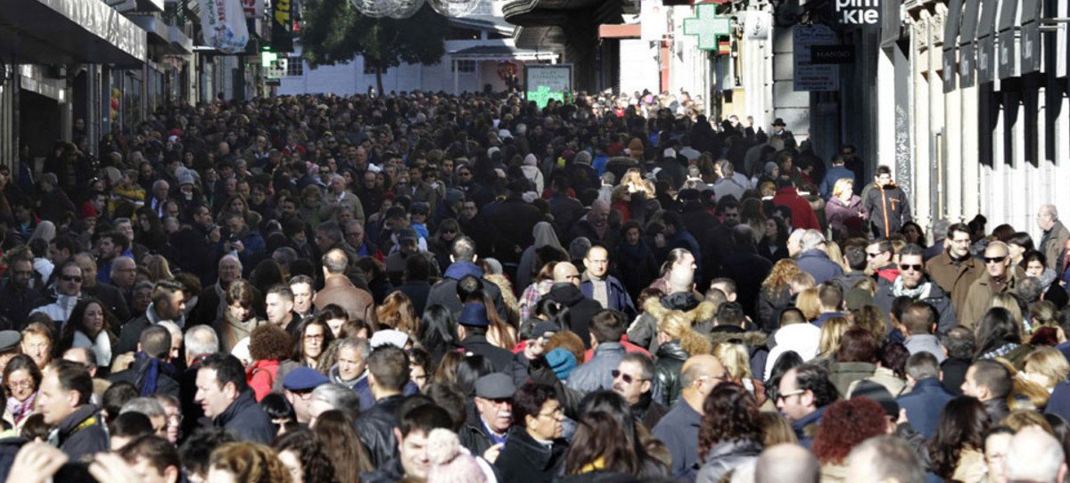Doce comunidades exigen al Gobierno que cese sus políticas contra el turismo