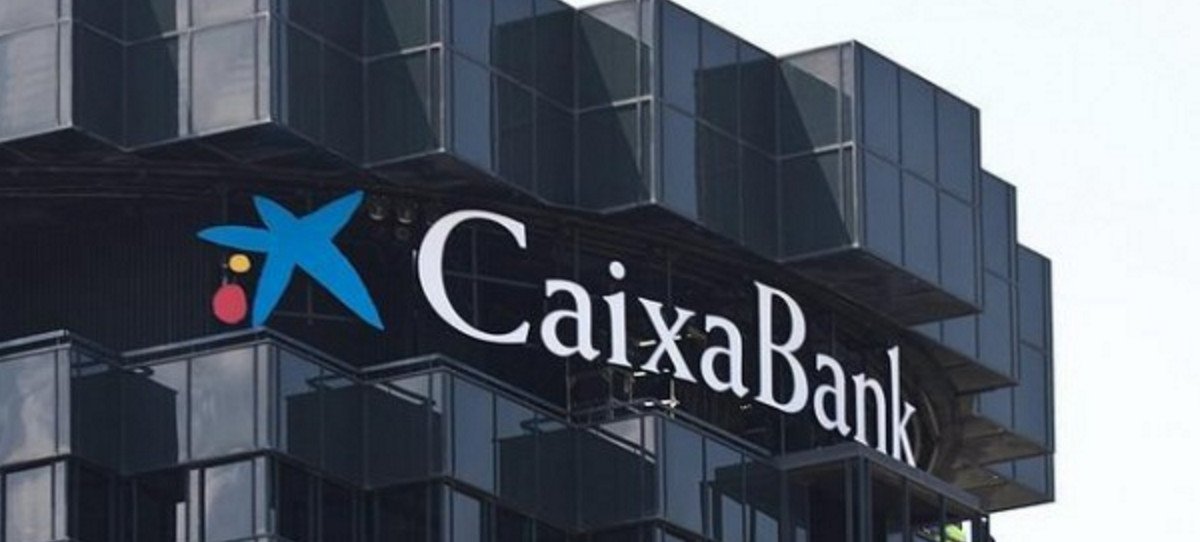 CaixaBank, el banco mejor posicionado en los teléfonos móviles