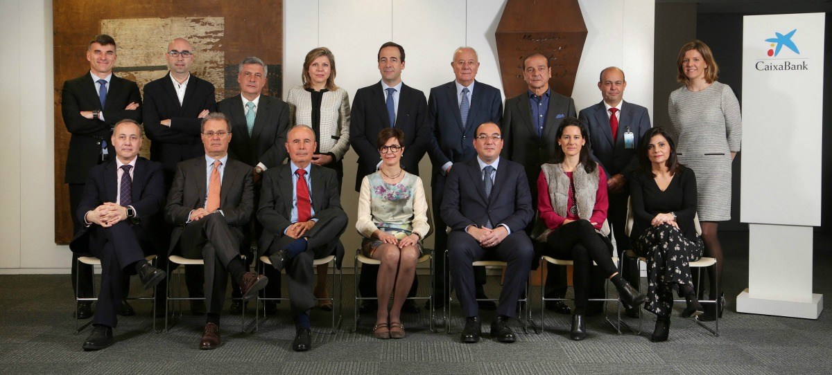 Gonzalo Cortázar repasa los objetivos de Caixabank 2017 con  el Comité Consultivo de accionistas