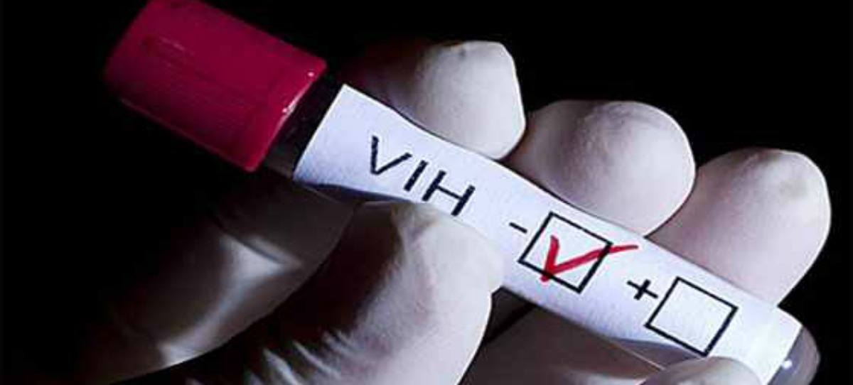 Detectar el VIH en la primera semana ya es posible gracias a un chip diseñado por el CSIC