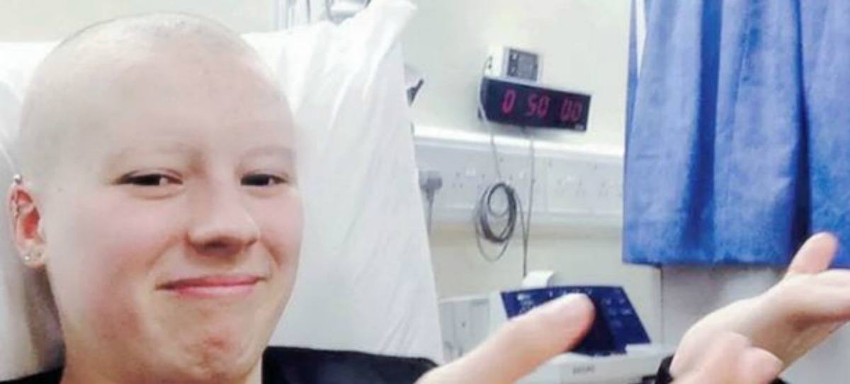 Adolescente finge un cáncer terminal para aprovecharse de las ayudas