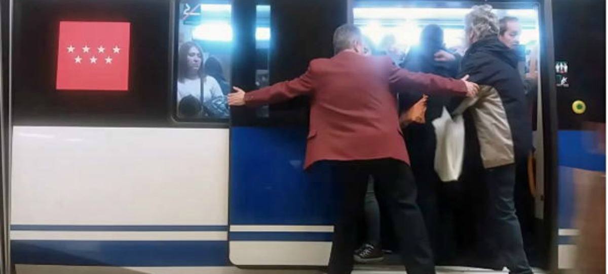 Metro de Madrid usa 'empujadores' en algunas líneas