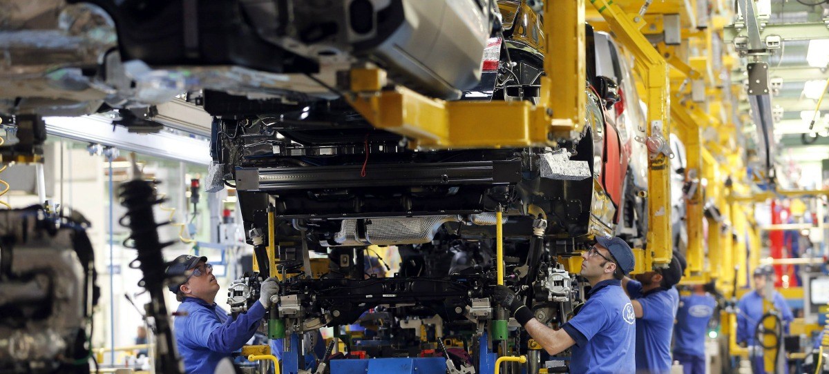 Ford para su planta de Almussafes tras tres positivos por COVID-19 entre sus 7.000 trabajadores