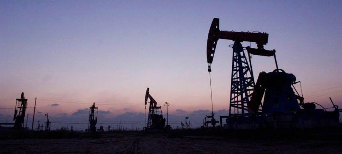 El petróleo, pendiente de la reunión de la OPEP y Rusia