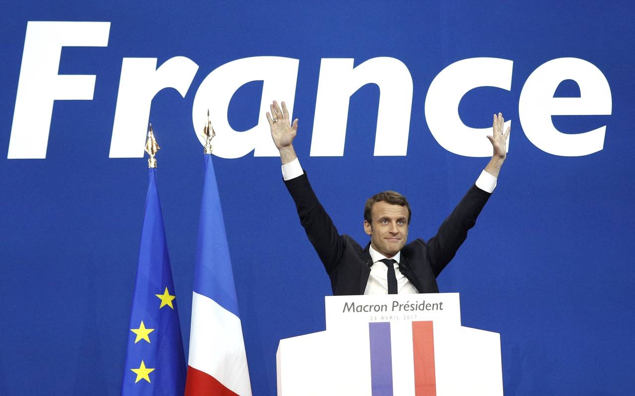 El Gobierno de Macron, asolado por la corrupción