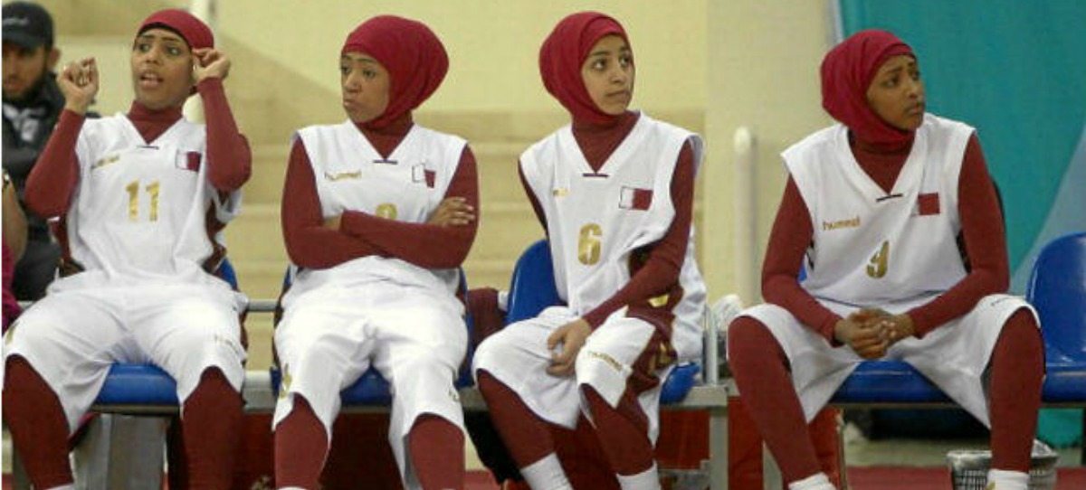 Las jugadoras musulmanas de baloncesto podrán jugar con hijab