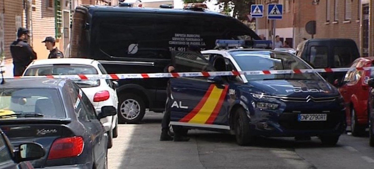 Marroquí con antecedentes por homicidio asesina a su mujer e hijo y se da a la fuga