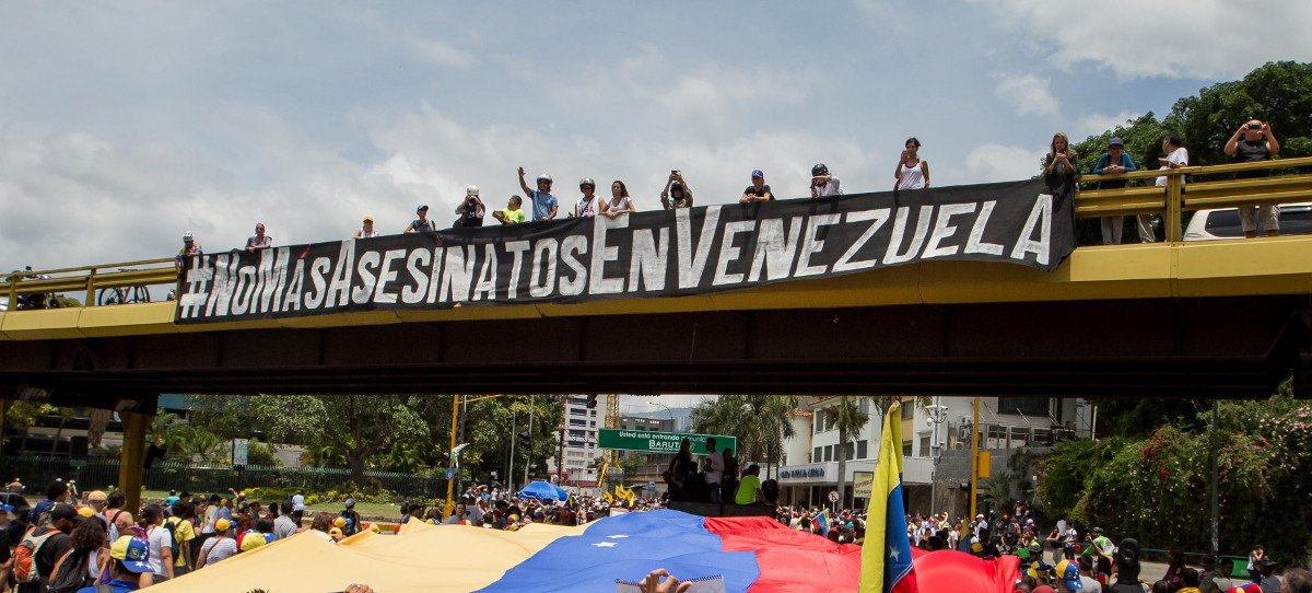 La oposición venezolana vuelve a las calles tras su negativa al fraude de Maduro