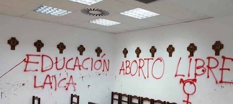 Radicales atacan la capilla de la Universidad Autónoma de Madrid