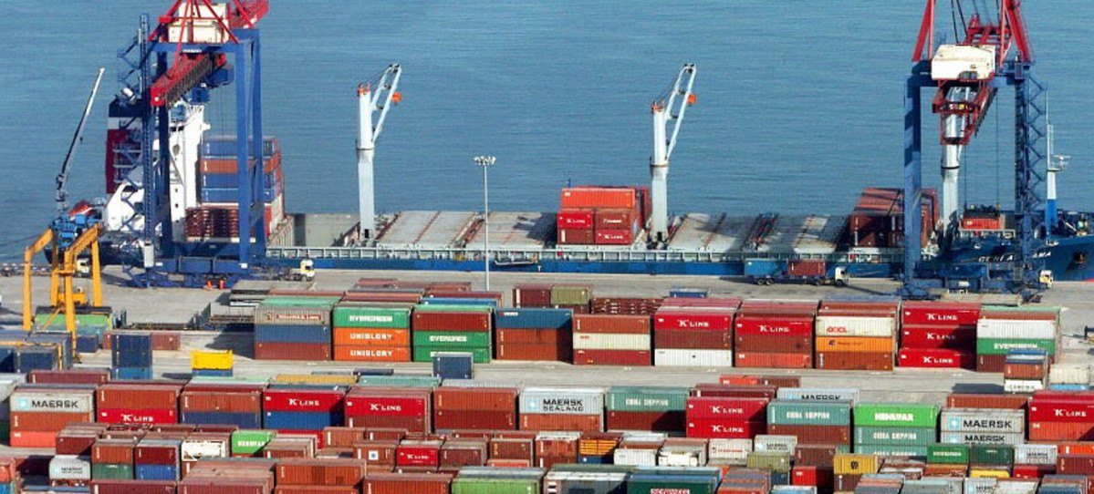 El déficit comercial se dispara un 50% pese al récord de exportaciones