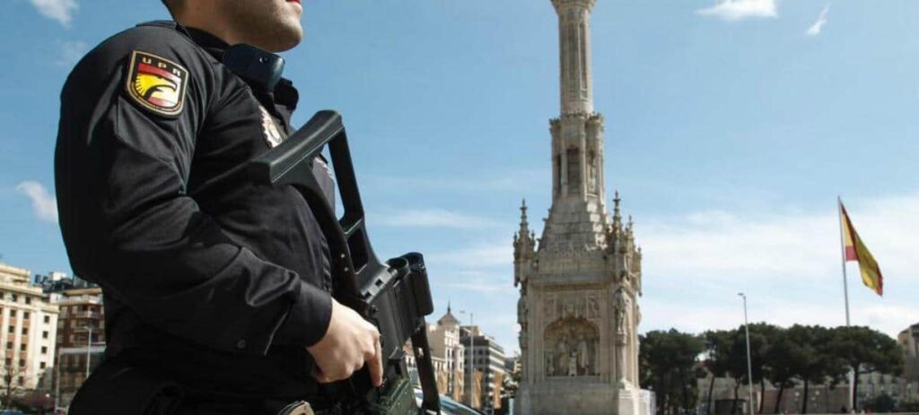El PP se burla de Policía y Guardia Civil: Subida desueldo de 29 euros al mes