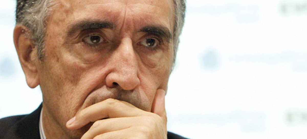 José María Castellano critica el pacto entre Vodafone y Hacienda