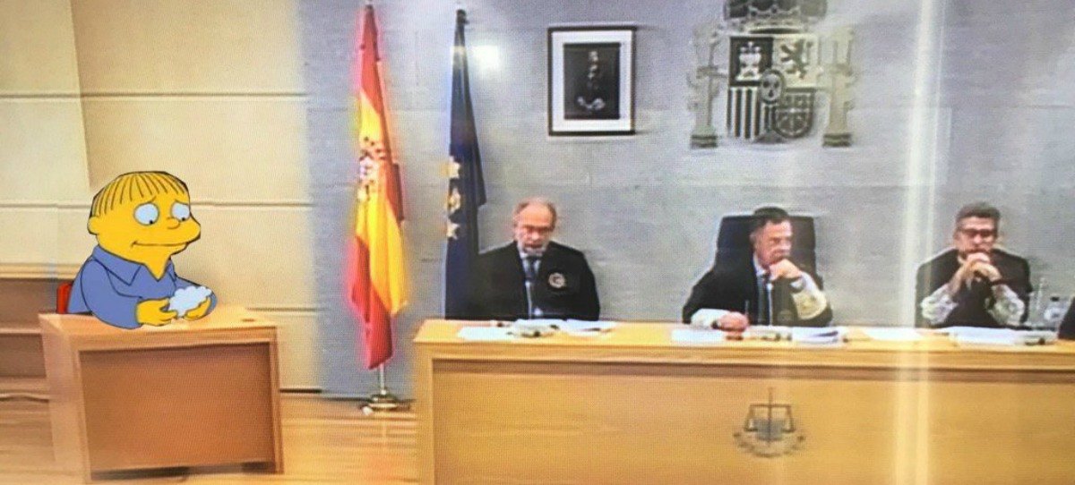 Los mejores memes de la declaración de Rajoy por el caso Gürtel