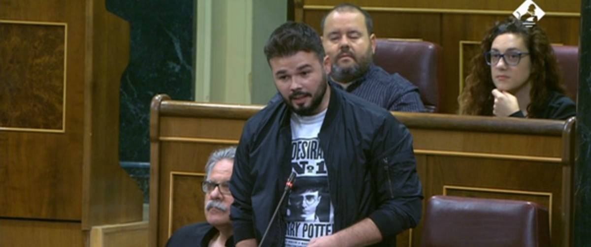 Rufián en el Congreso: «Cataluña quiere recuperar el país que le robaron hace 80 años»
