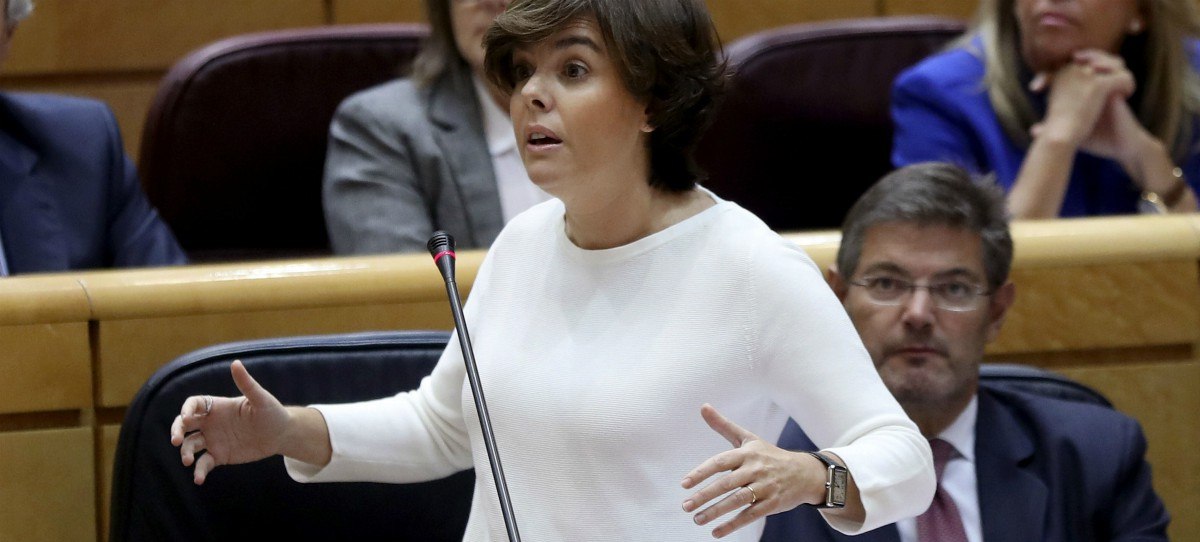 Zasca de Santamaría a Espinar: ‘Podemos pone la voz y Colau la sede del Ayuntamiento’