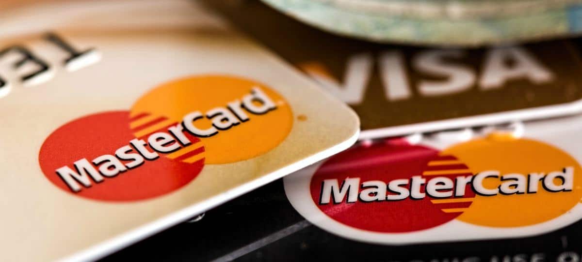 El BCE critica la dependencia europea de Mastercard y Visa