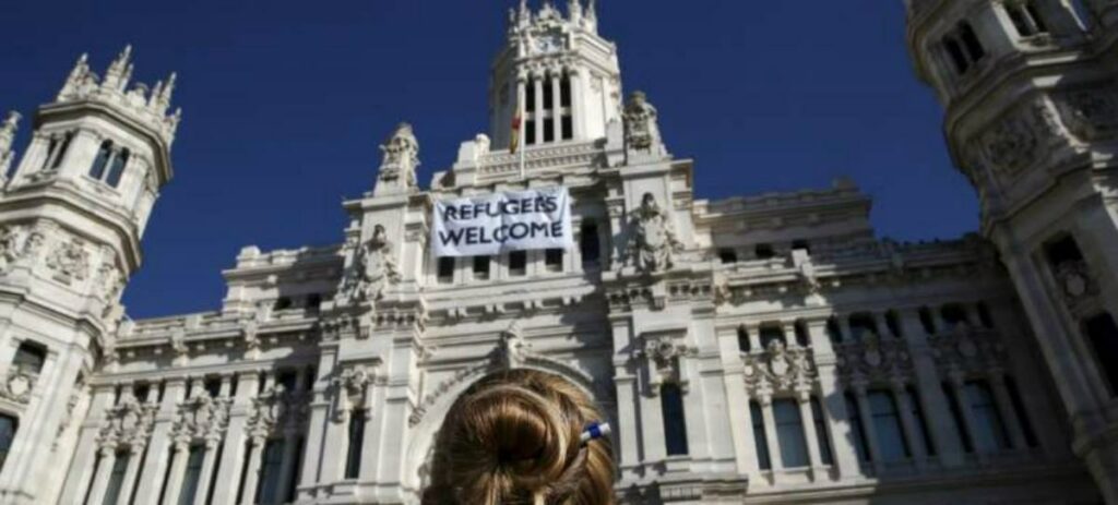 A menos de 24 horas Carmena sigue sin colgar la bandera de España en el Ayuntamiento