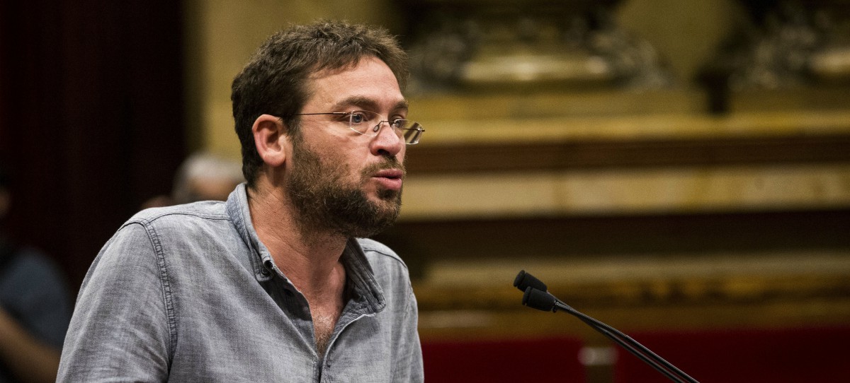 Dante Fachin dimite como secretario general de Podemos Cataluña y registra un nuevo partido